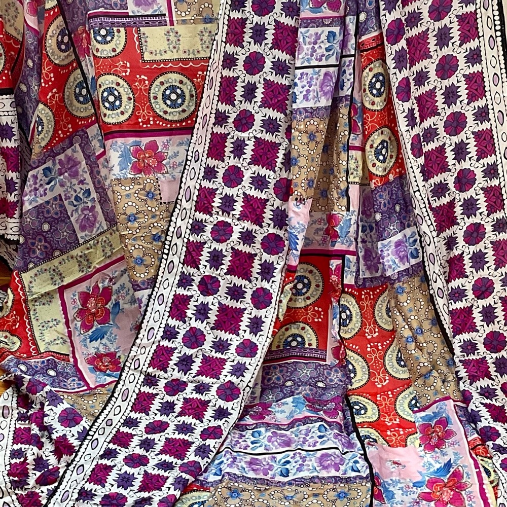 Printed geometric silk blend material total of 5  Yards 15 InchesWidth 52 Inches